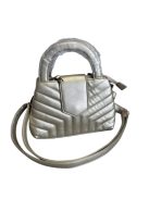 DITTA TÁSKA - ARANYSZÍN 