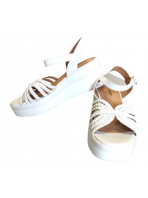 KIARA SANDALS - WHITE